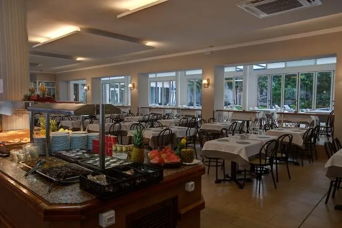 Hotel Apartamentos Solimar Calafell 3*,